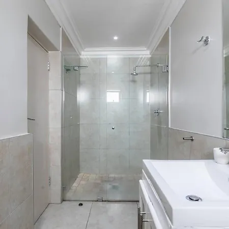 Large 1 Bed Apt Pool Gym Parking Aircon Cape Town Exterior photo