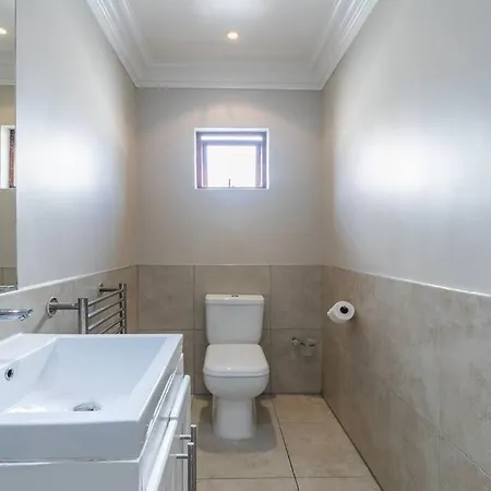 Large 1 Bed Apt Pool Gym Parking Aircon Cape Town Exterior photo